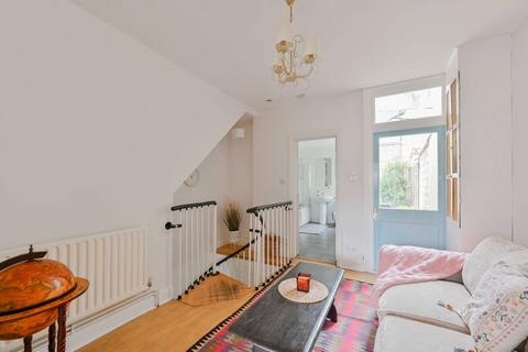 Garratt Lane, Earlsfield, London, SW18
