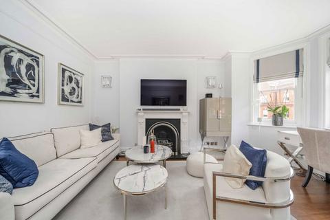 2 bedroom flat to rent, Queen's Club Gardens, London W14