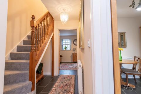 3 bedroom semi-detached house for sale, High Street, Freshwater