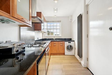 2 bedroom flat to rent, Ovington Court, 197-205 Brompton Road, London