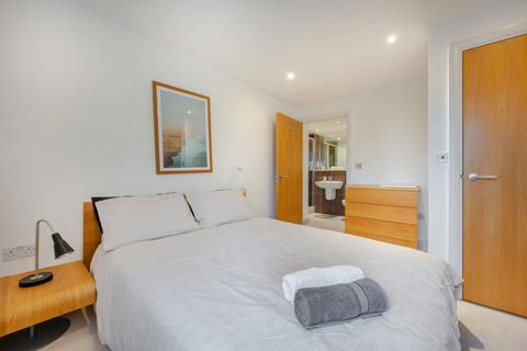 2 bedroom flat for sale, Angel Wharf, 164 Shepherdess Walk, London