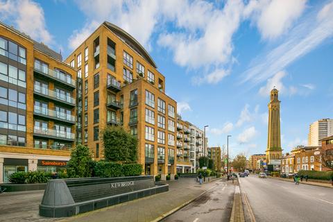 2 bedroom flat for sale, Kew Bridge Road, Brentford, Middlesex