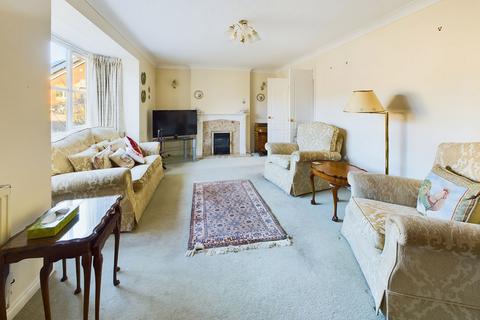 6 Godfrey Close, Ottery St Mary, EX11 1GY