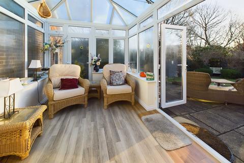 6 Godfrey Close, Ottery St Mary, EX11 1GY