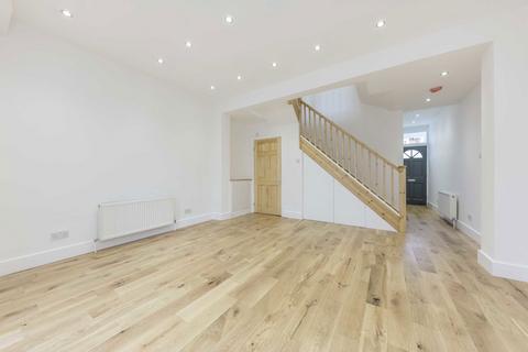 3 bedroom house to rent, Drayton Avenue, London W13