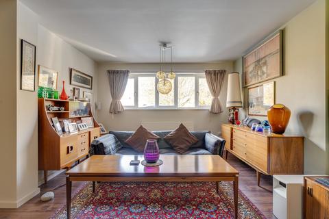 10 Blenheim Close, Haverhill, CB9 0AD