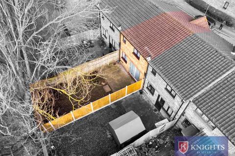 29 Westfield Close, Enfield, EN3 7RU