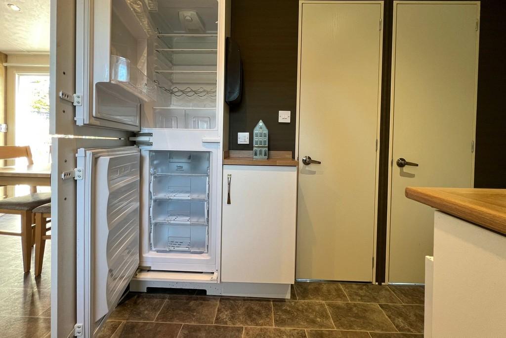 51e136db-f1a9-4f89-978d-61c2c1a4a32c