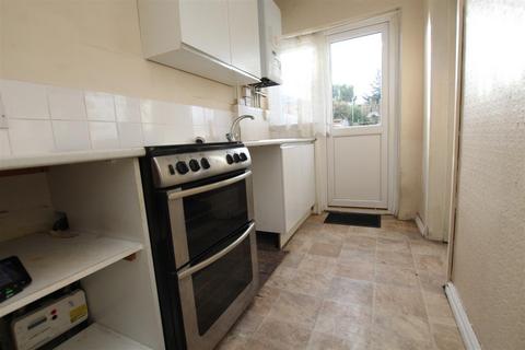 3 bedroom end of terrace house for sale, Burns Close, Eastleigh