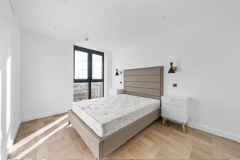 2 bedroom flat to rent, Boxwood Gardens, London