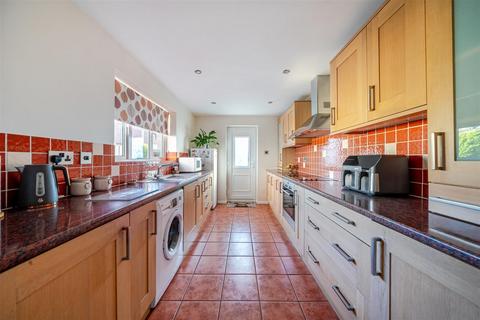 45 Blackberry Lane, Potterne, Devizes, SN10 5NZ