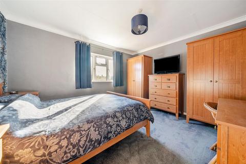 45 Blackberry Lane, Potterne, Devizes, SN10 5NZ