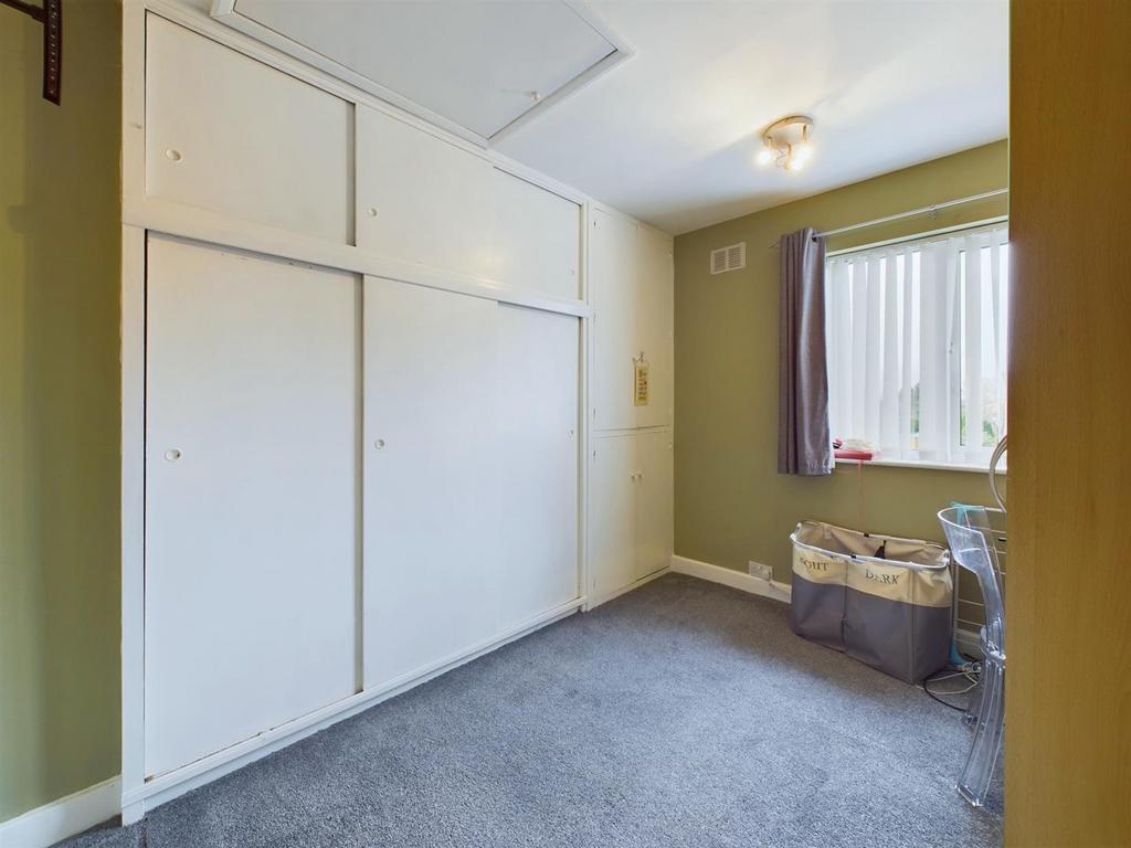 Bedroom: