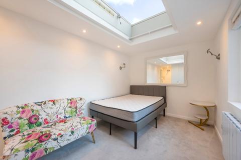 Studio to rent, Fitzroy Square, London