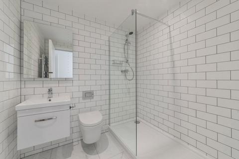 2 bedroom flat to rent, Denmark Road, London