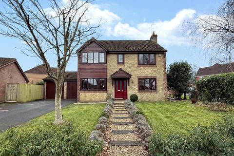 4 bedroom detached house for sale, Azalea Drive, Warminster