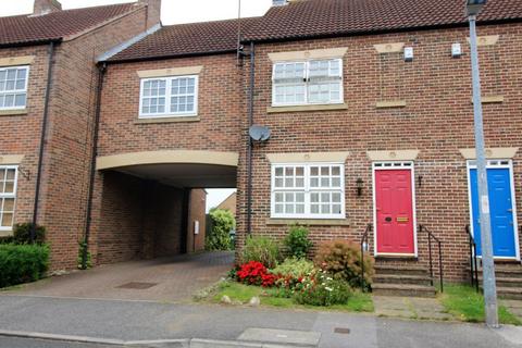 3 bedroom terraced house to rent, Beckside North, Beverley HU17