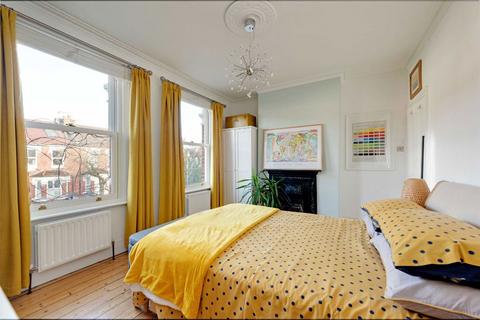 3 bedroom house for sale, Belsize Avenue, London W13