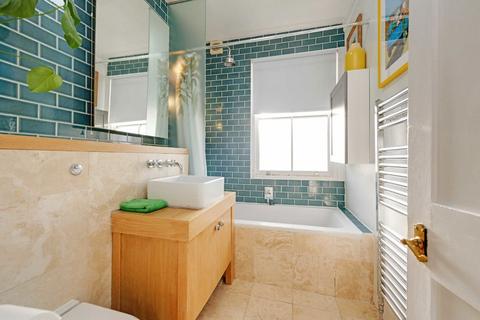 5 Belsize Avenue, London, W13 9TF