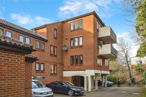 3 Linden Place, East Horsley, Leatherhead, KT24 6QB