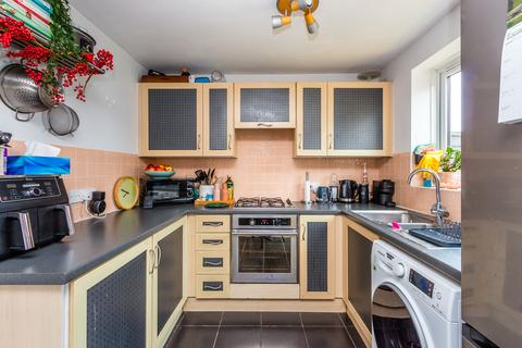 33 Aintree Drive, Rushden, NN10 0YS