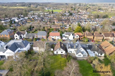 4 bedroom detached house for sale, Blackacre Road, Theydon Bois, CM16