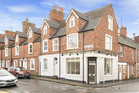 4 bedroom end of terrace house for sale, Edward Street(incorporating 11 Spring Road), Abingdon, OX14