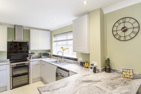 4 bedroom detached house for sale, Ryelands Close, Market Harborough