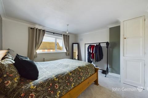 8 Brookside, Ashbourne, DE6 1FY