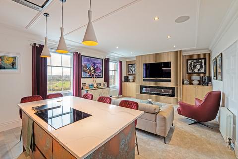 2 bedroom penthouse to rent, Richmond Place, Boughton, Chester, CH3