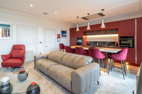 2 bedroom penthouse to rent, Richmond Place, Boughton, Chester, CH3