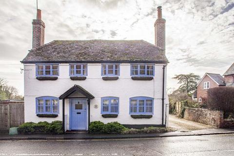 2 bedroom detached house for sale, Blue Dawes, Pangbourne on Thames, RG8