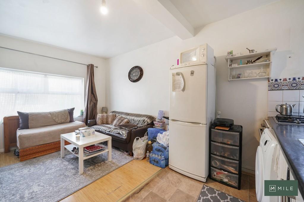 Flat 2, 22 Tubbs Road - s XWy4 C55t53akc Yn HG9k