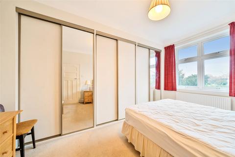 61 The Drive, Morden, SM4 6DH
