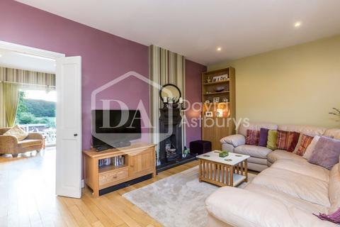 3 bedroom semi-detached house for sale, Barrenger Road, Muswell Hill N10