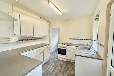 2 bedroom terraced house to rent, Milton Street, Balderton