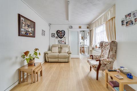 4 bedroom terraced house for sale, Courcy Road, Turnpike Lane, N8