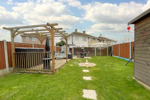 22 Clay Flat Lane, New Rossington, Doncaster, DN11 0BA