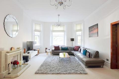 3 bedroom apartment for sale, West Hill Road, Bournemouth