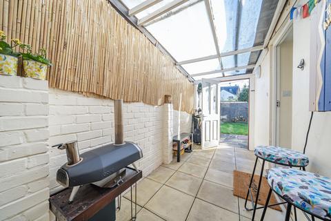 3 bedroom end of terrace house for sale, Mabel Street, Surrey GU21