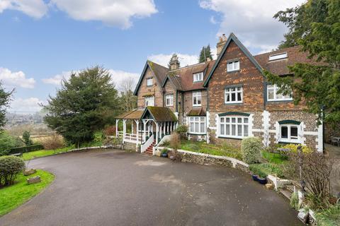 1 bedroom ground floor flat for sale, Old Reigate Road, Dorking