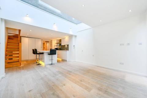 4 bedroom house to rent, Mornington Crescent, Mornington Crescent, London, NW1