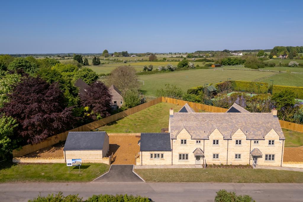 Chaddesworth House, Chedworth, GL54 4 NE, for...