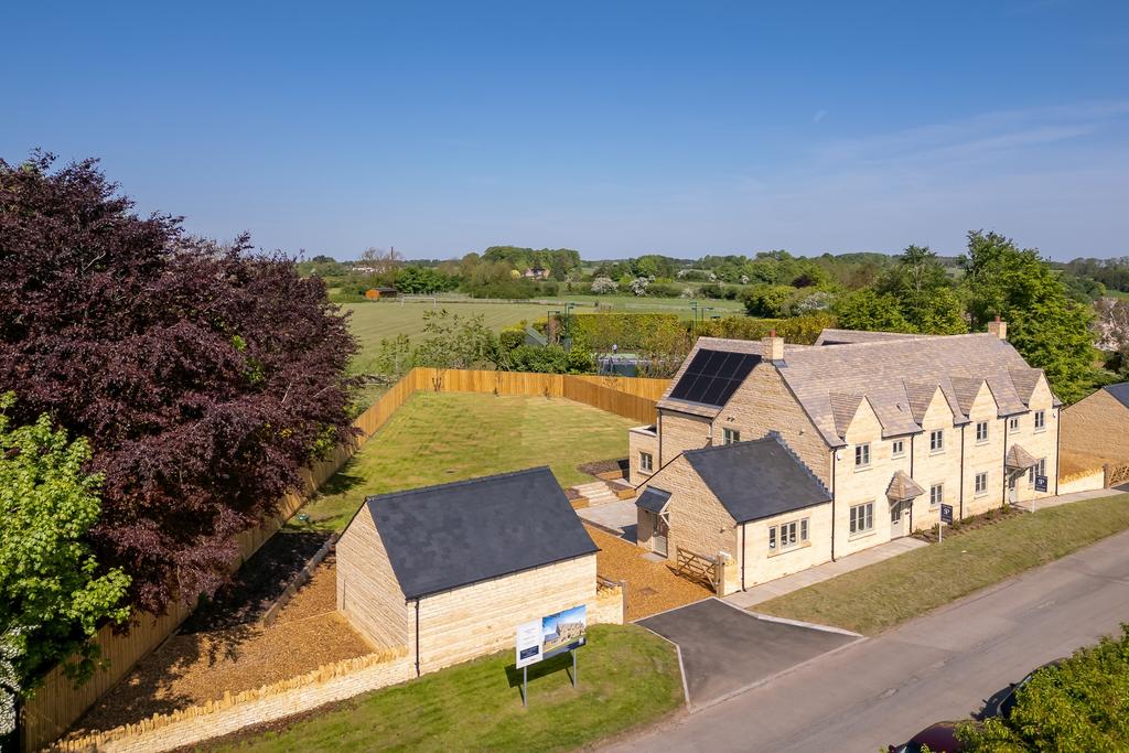 Chaddesworth House, Chedworth, GL54 4 NE, for...