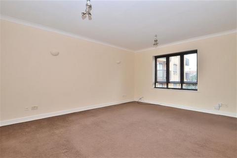 1 bedroom apartment for sale, Cleves Lodge, Boleyn Court, Epping New Road, Buckhurst Hill, IG9