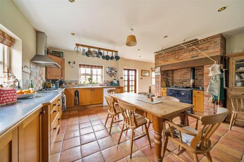 5 bedroom detached house for sale, Blackborough, Cullompton