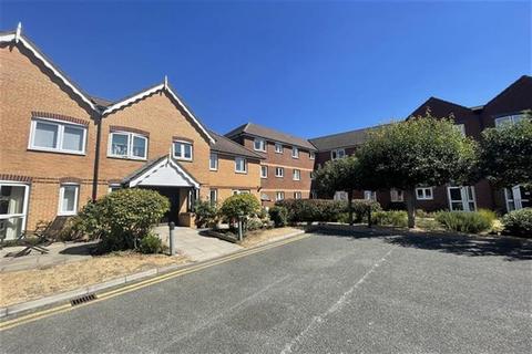 2 bedroom ground floor flat for sale, Railway Street, Braintree, CM7