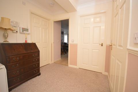 2 bedroom ground floor flat for sale, Railway Street, Braintree, CM7