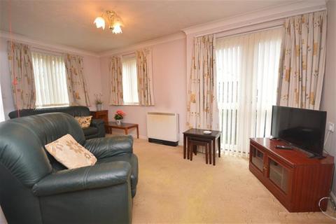 2 bedroom ground floor flat for sale, Railway Street, Braintree, CM7