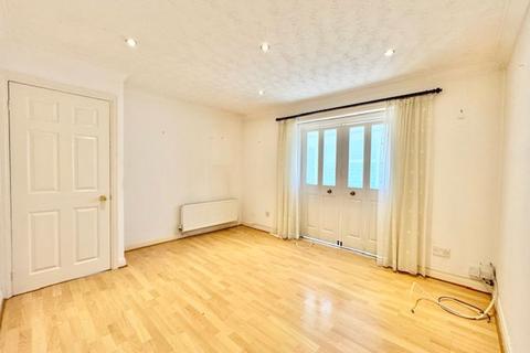 24 Goldgarth, Grimsby, DN32 8QS